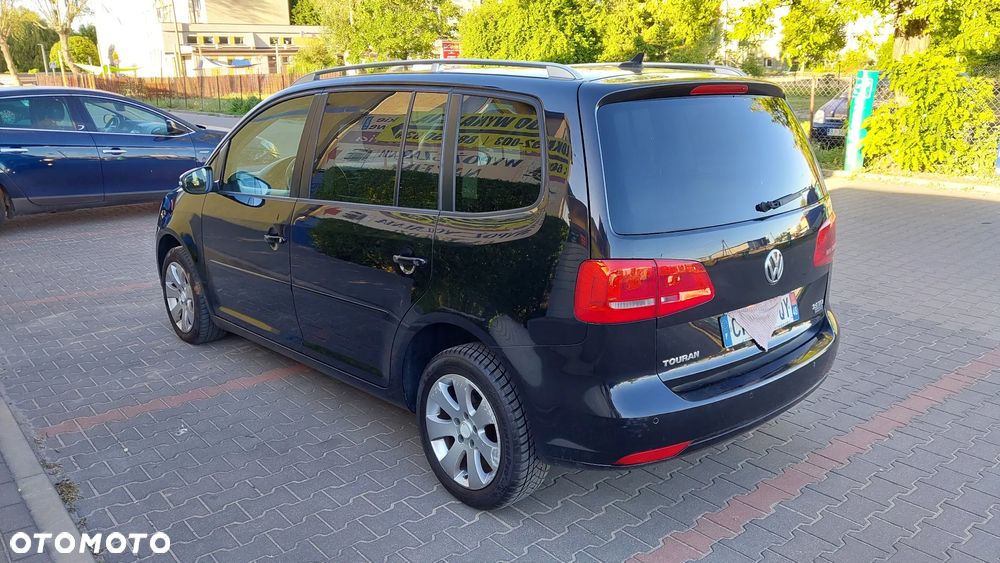 Volkswagen Touran 2.0 TDI DPF BlueMotion Technology Comfortline - 6