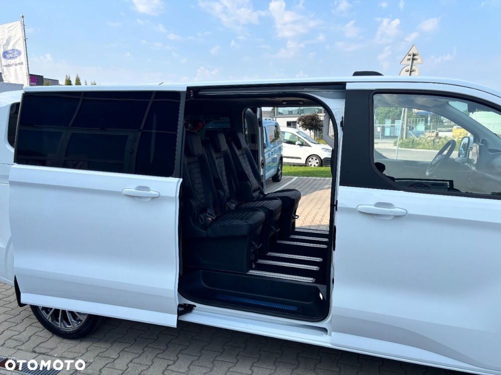 Ford Tourneo Custom - 10