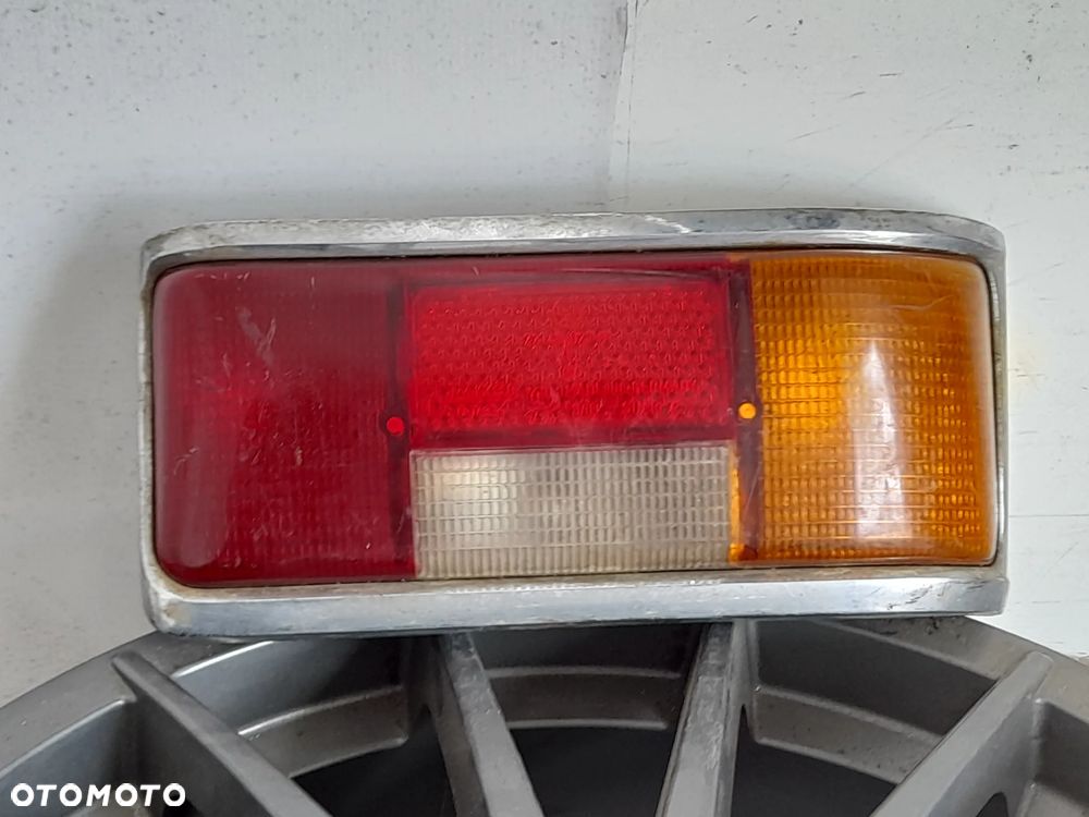 Lampa prawy tył Mercedes W114 W115 Mercedes-Benz K33360 - 1