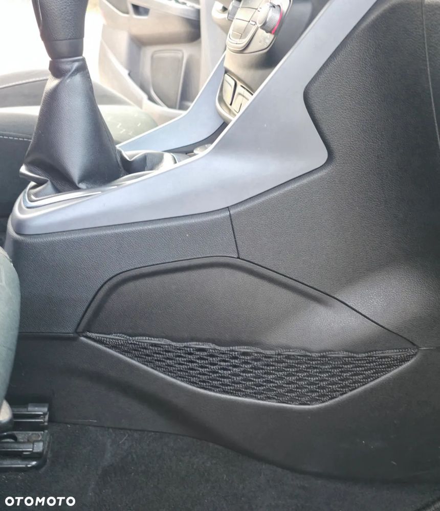 Ford B-MAX 1.0 EcoBoost SYNC Edition - 36