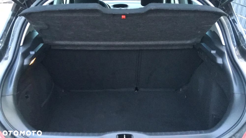 Peugeot 308 1.6 Trendy - 11