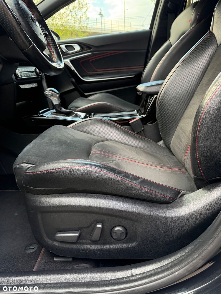 Kia ProCeed 1.6 T-GDI DCT7 OPF GT - 13