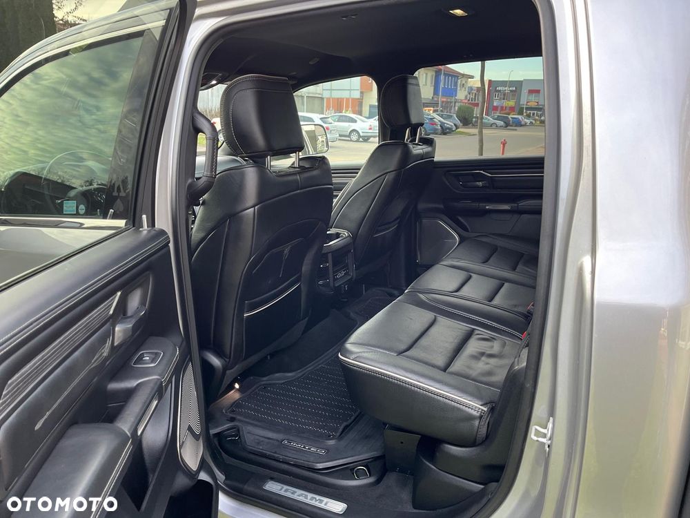 RAM 1500 - 10