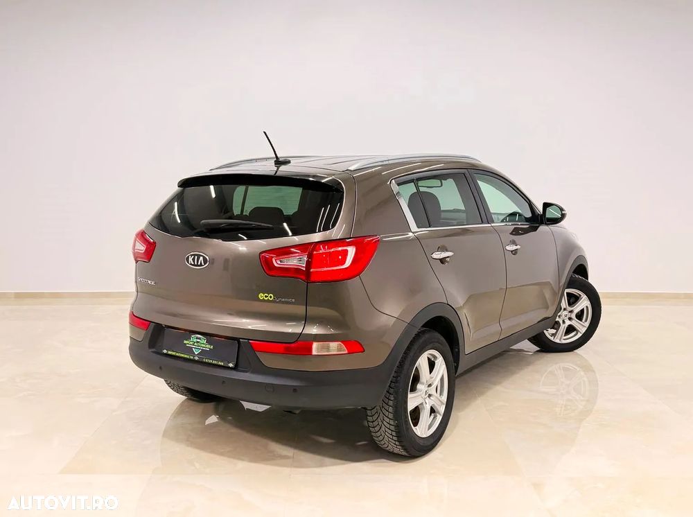 Kia Sportage 1.7 CRDI 2WD Dream-Team Edition - 17