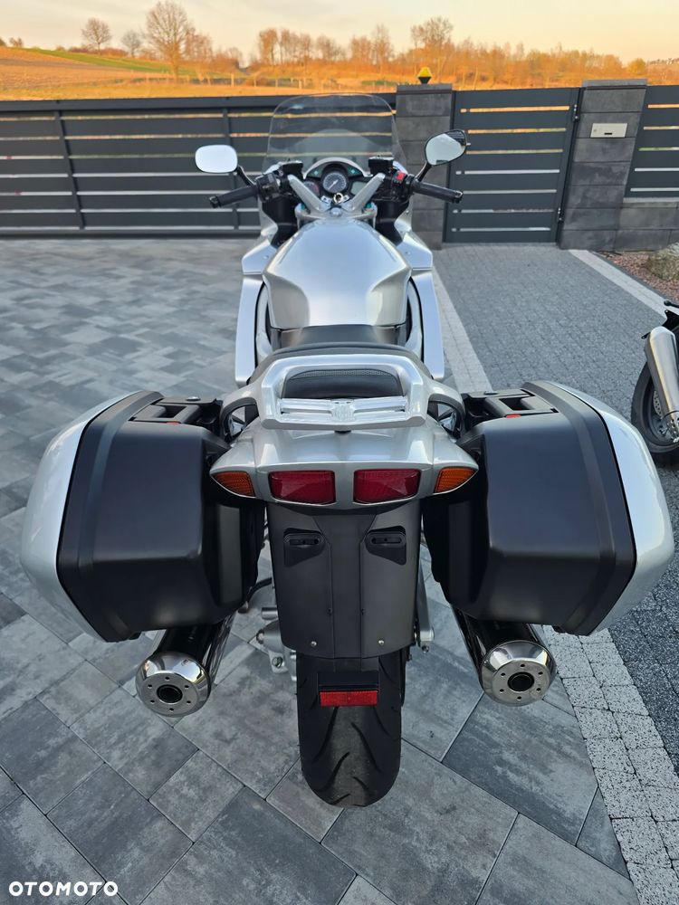 Yamaha FJR - 7
