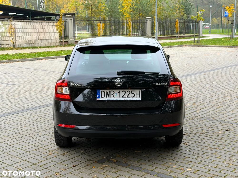 Skoda RAPID 1.4 TSI Edition DSG - 6