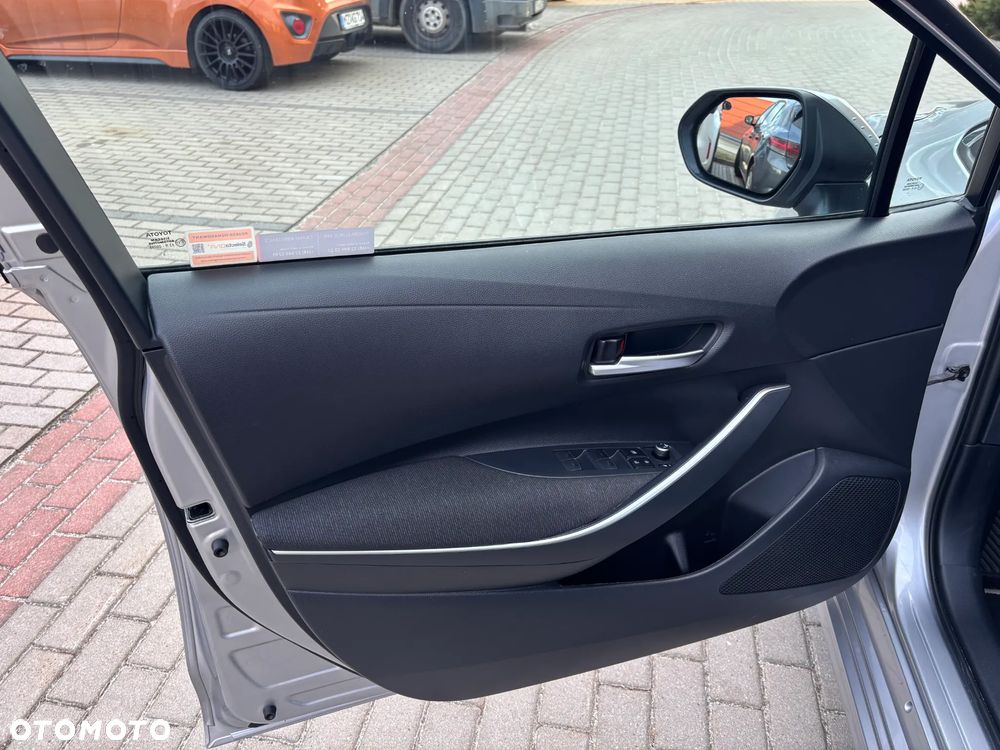 Toyota Corolla 1.8 Hybrid Executive - 33