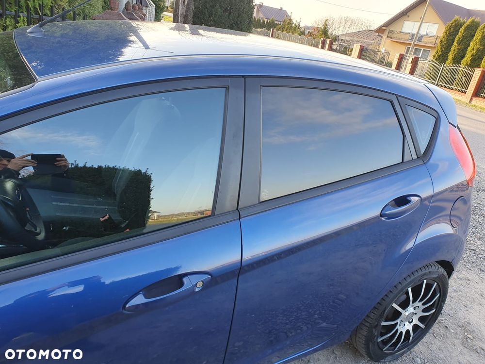 Ford Fiesta 1.25 Ambiente - 14