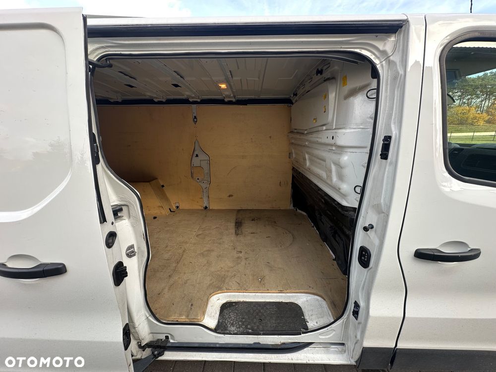 Renault Trafik - 8