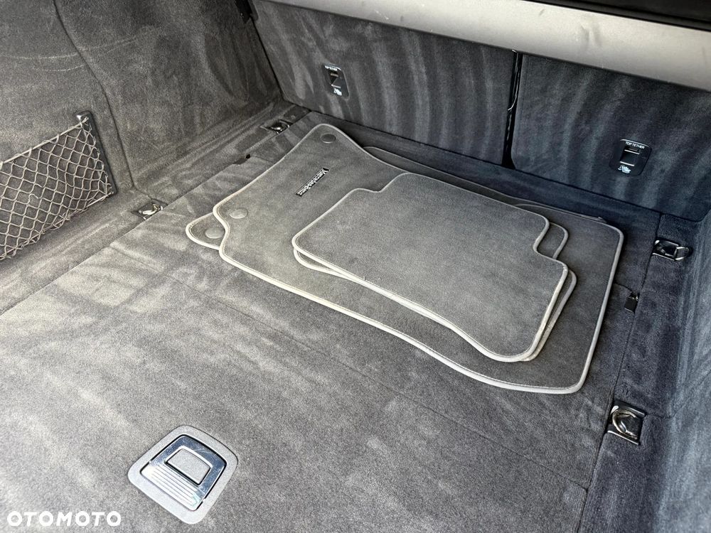 Mercedes-Benz Klasa E 250 BlueTEC 9G-TRONIC Edition - 33