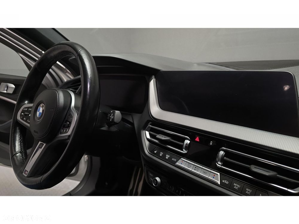 BMW Seria 1 118d M Sport sport - 30
