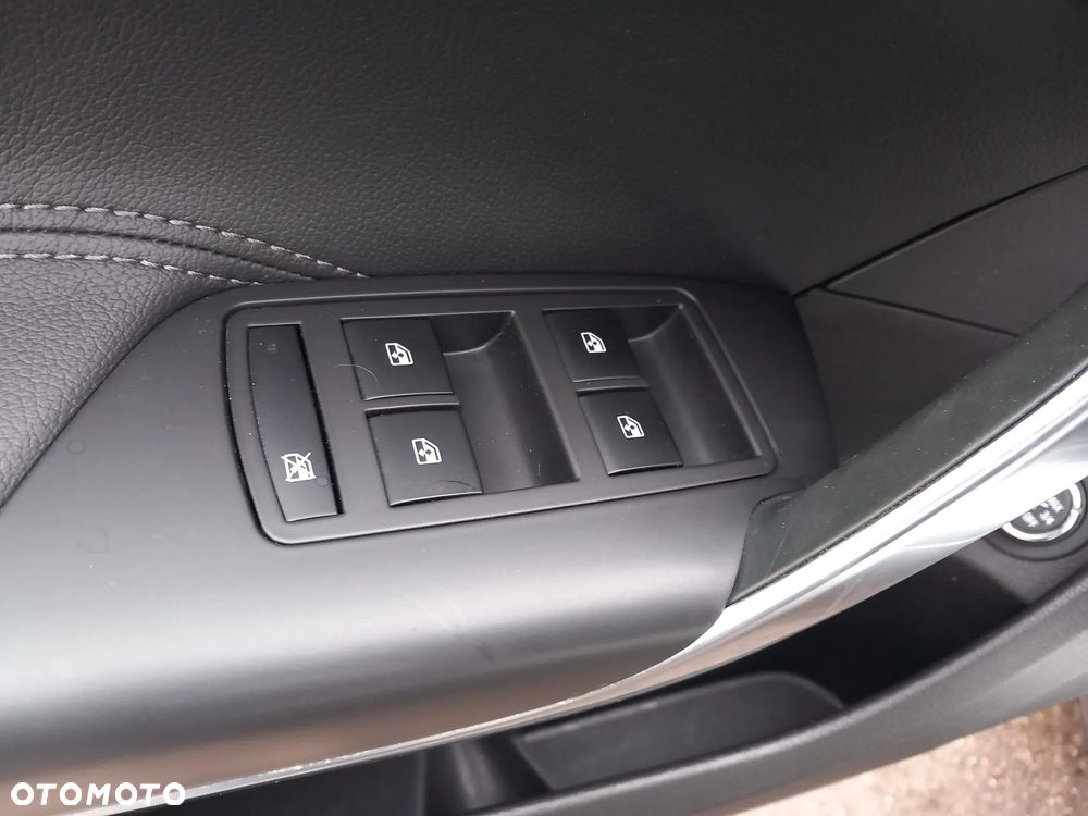 Opel Insignia 2.0 CDTI 4x4 Automatik Innovation - 26