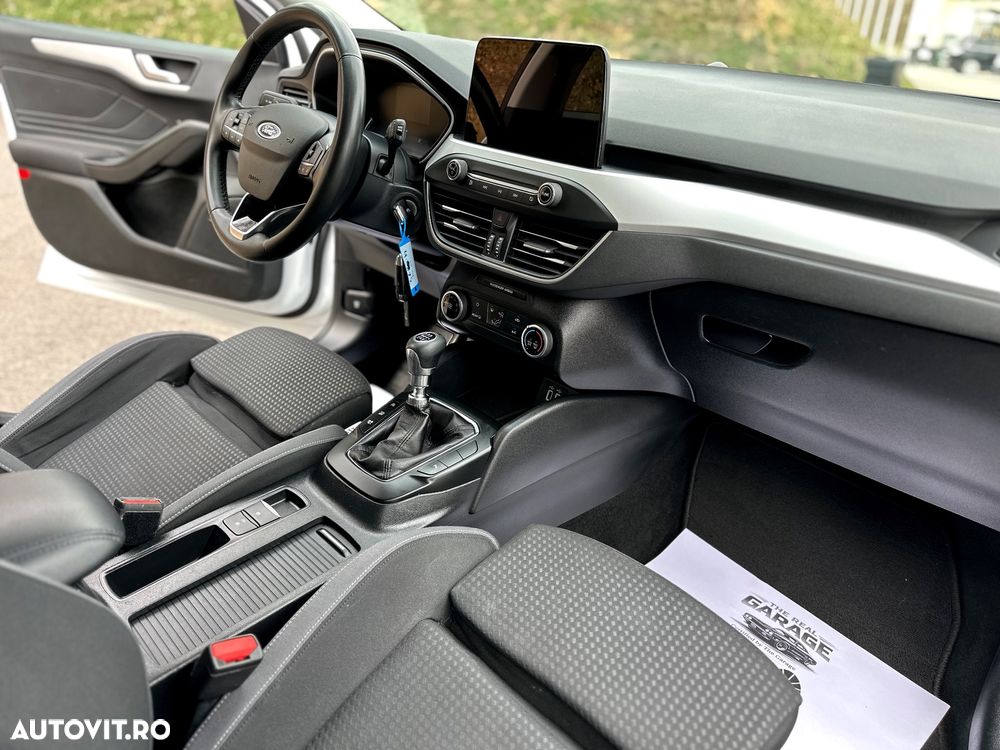 Ford Focus 1.0 EcoBoost Trend Edition - 13