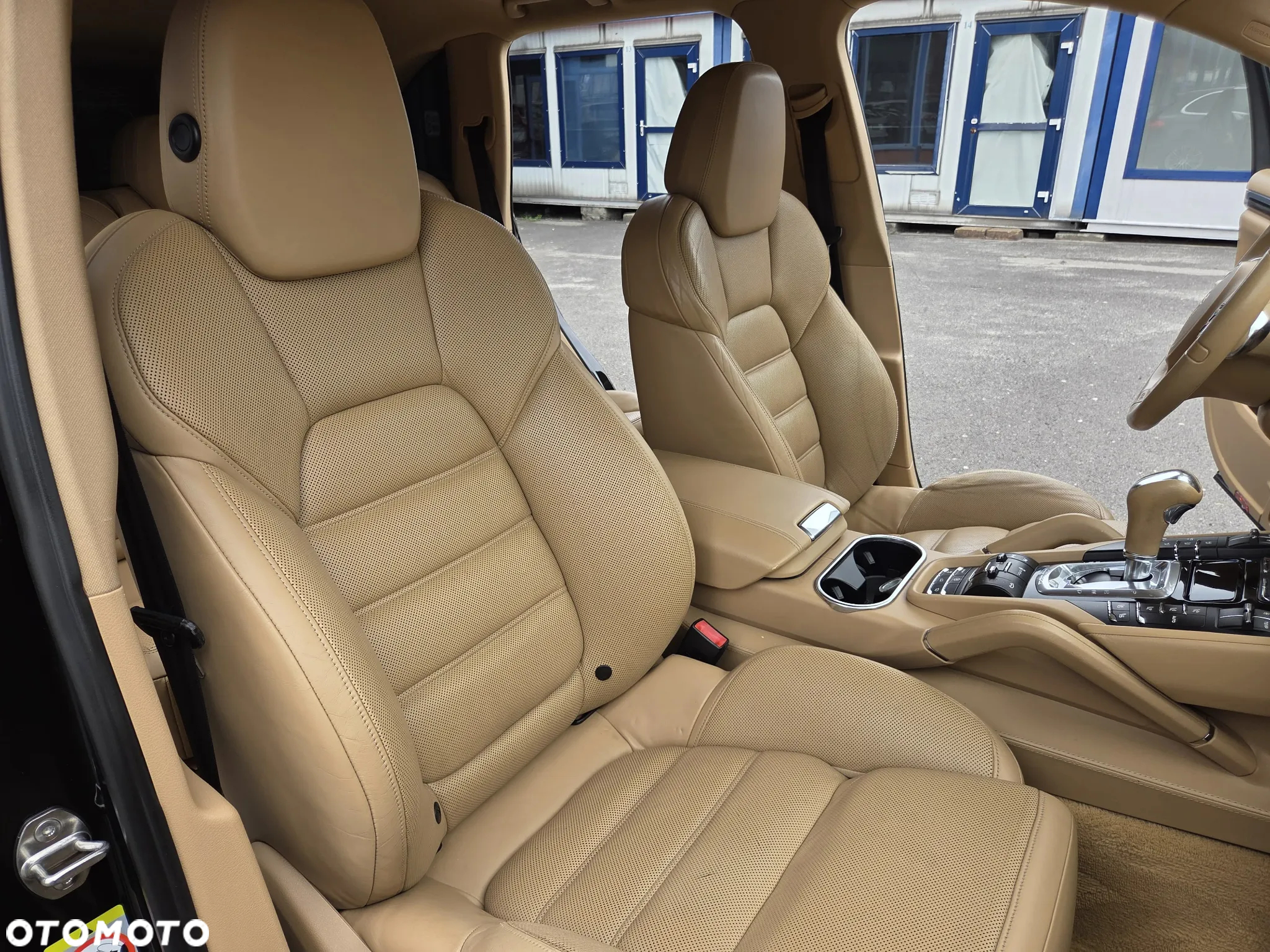 Porsche Cayenne S - 28