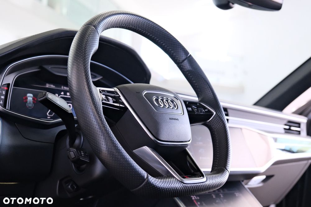 Audi RS6 Avant - 21