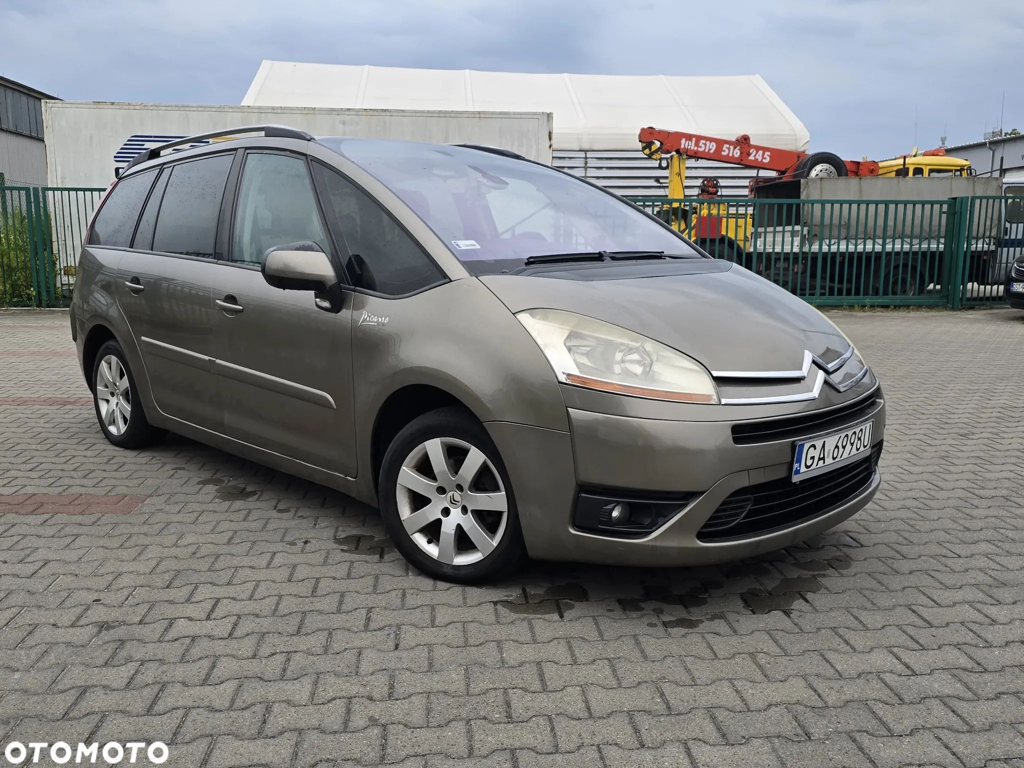 Citroën C4 Picasso 1.8 16V Confort - 1