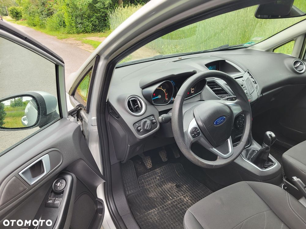 Ford Fiesta - 6