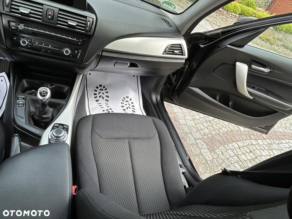 BMW Seria 1 116d EfficientDynamics Edition - 30