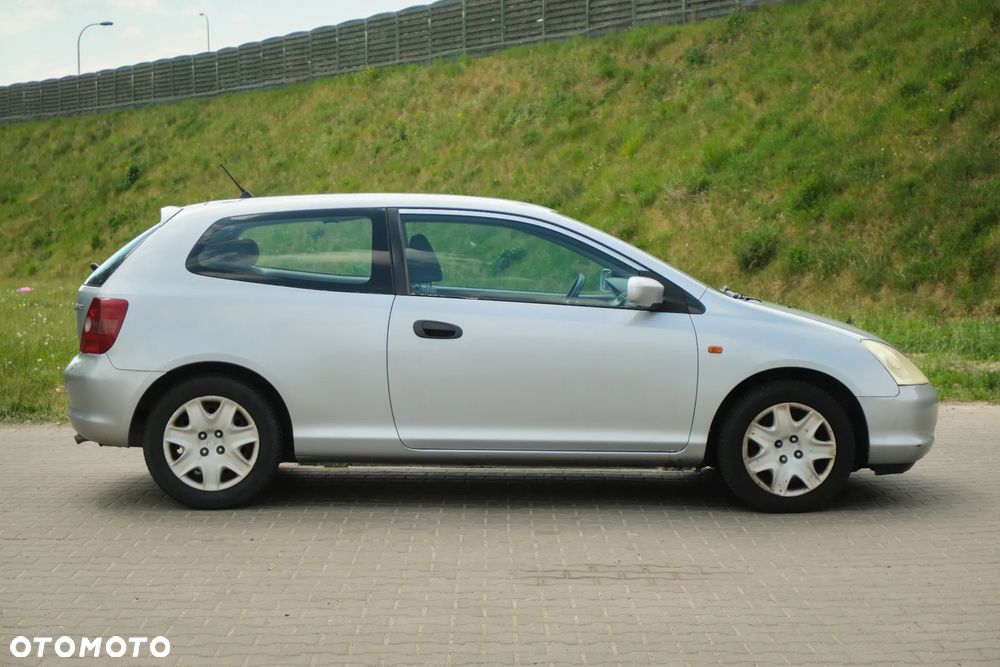 Honda Civic 1.4i S - 4