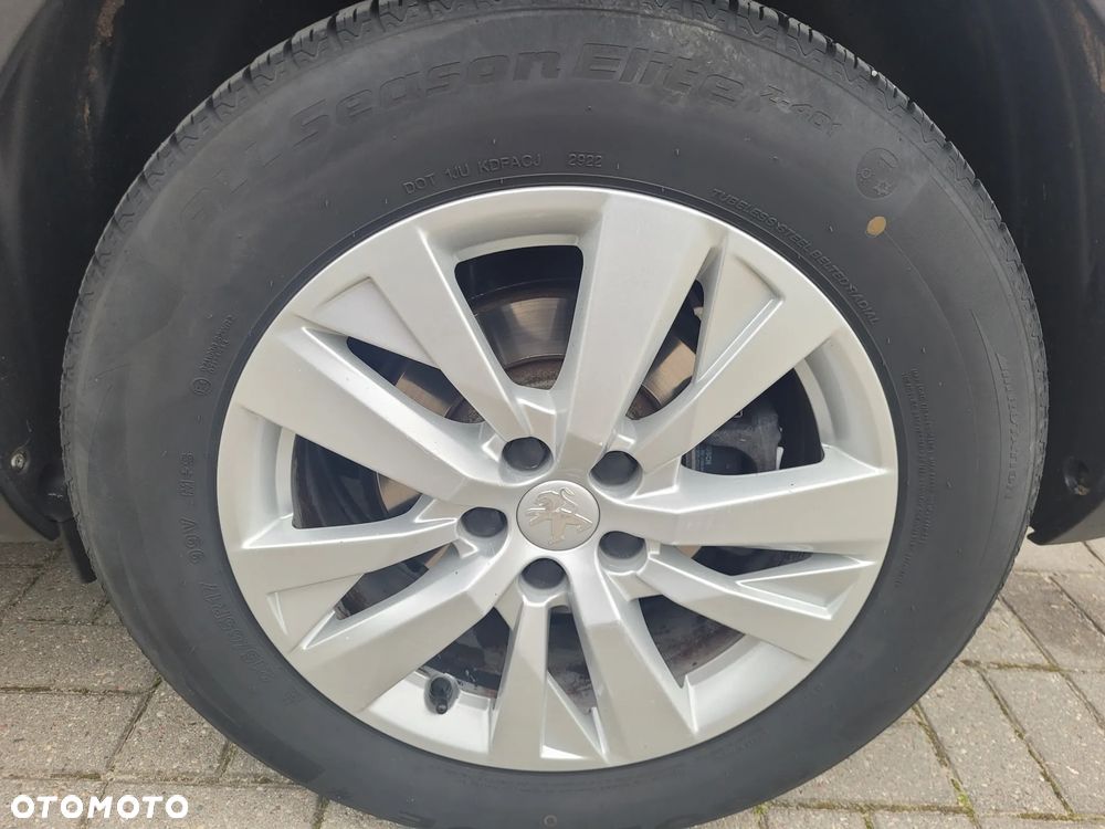 Peugeot 5008 BlueHDi 120 EAT6 Allure - 14