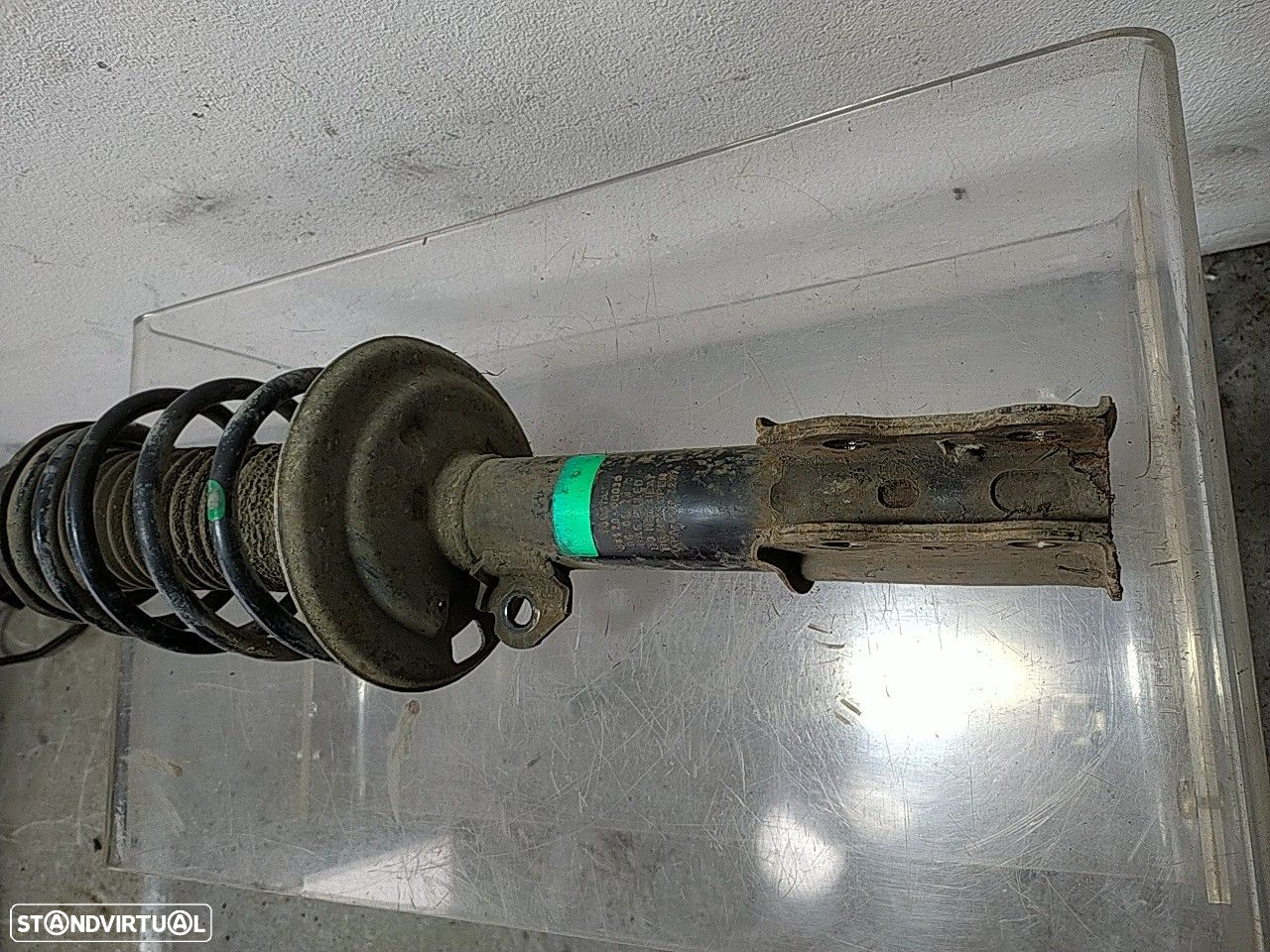 Amortecedor Fte Esq Toyota Yaris (_P9_) - 2