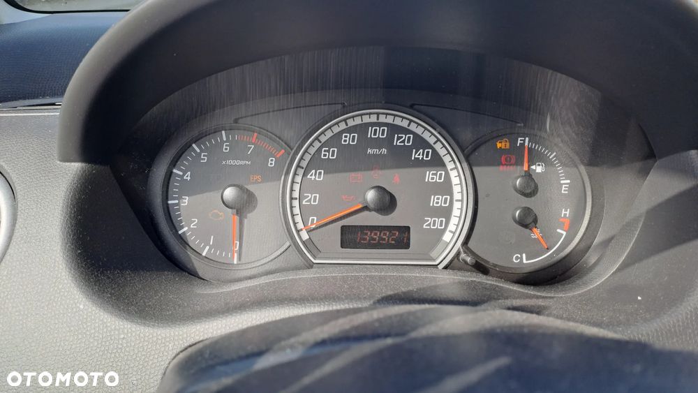 Suzuki Swift 1.3 Classic - 6