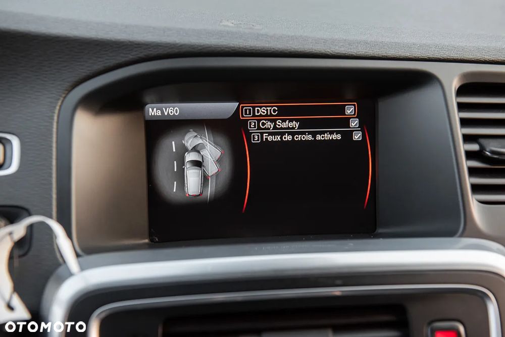 Volvo V60 D3 Geartronic Summum - 21