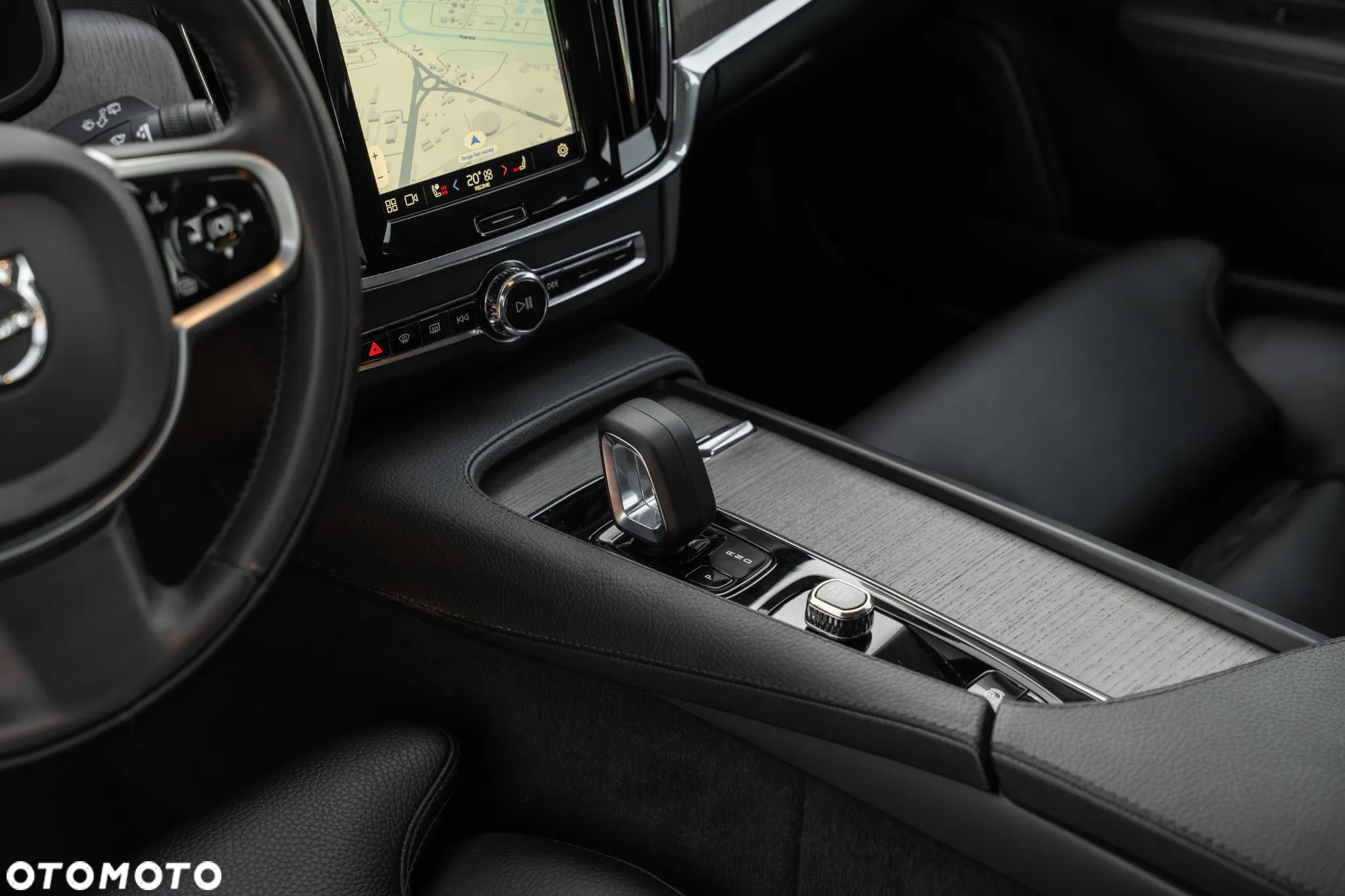 Volvo V90 Cross Country - 29