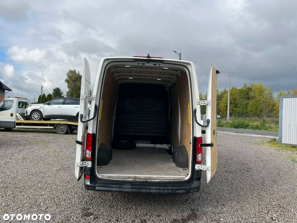 Volkswagen Crafter - 9