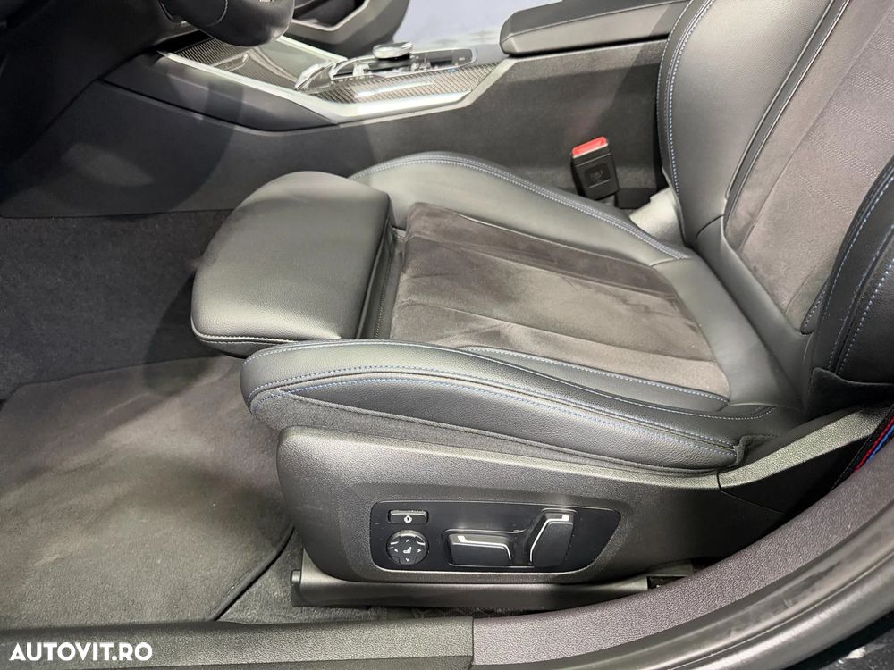 BMW Seria 3 330e xDrive Aut. - 29