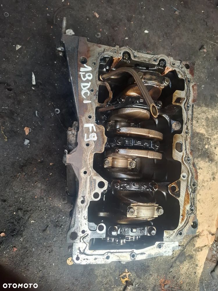 RENAULT 1,9 dci F9 silnik dół blok wał tłoki
