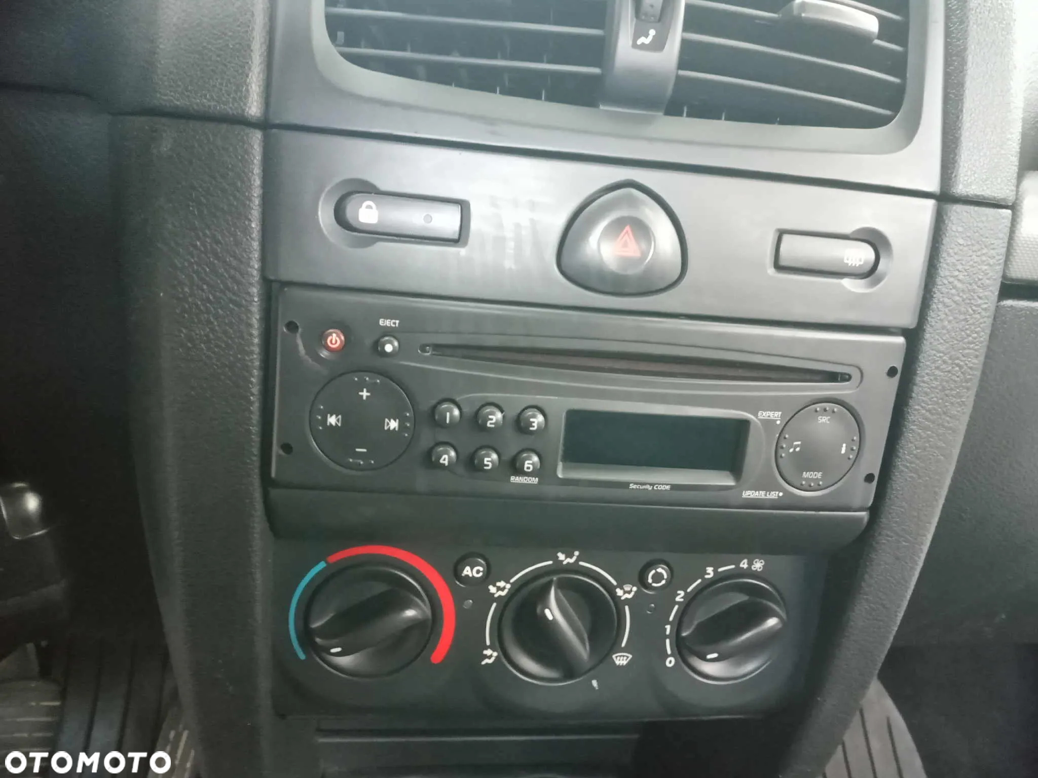 Renault Clio - 8