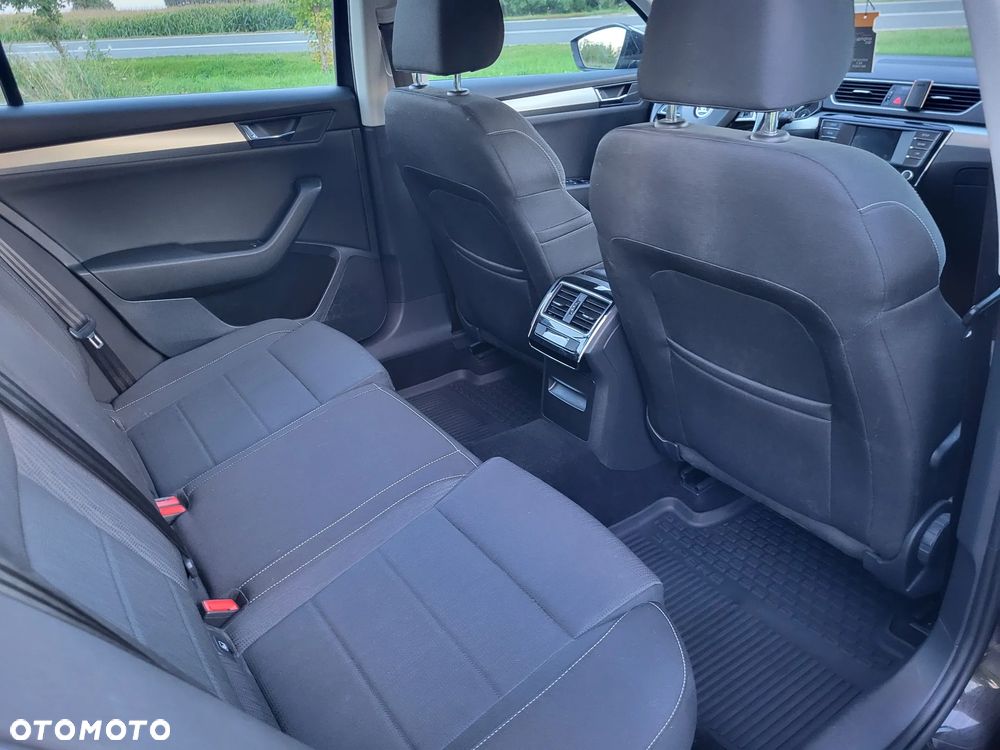 Skoda Superb 2.0 TDI 4x4 Premium Edition - 21
