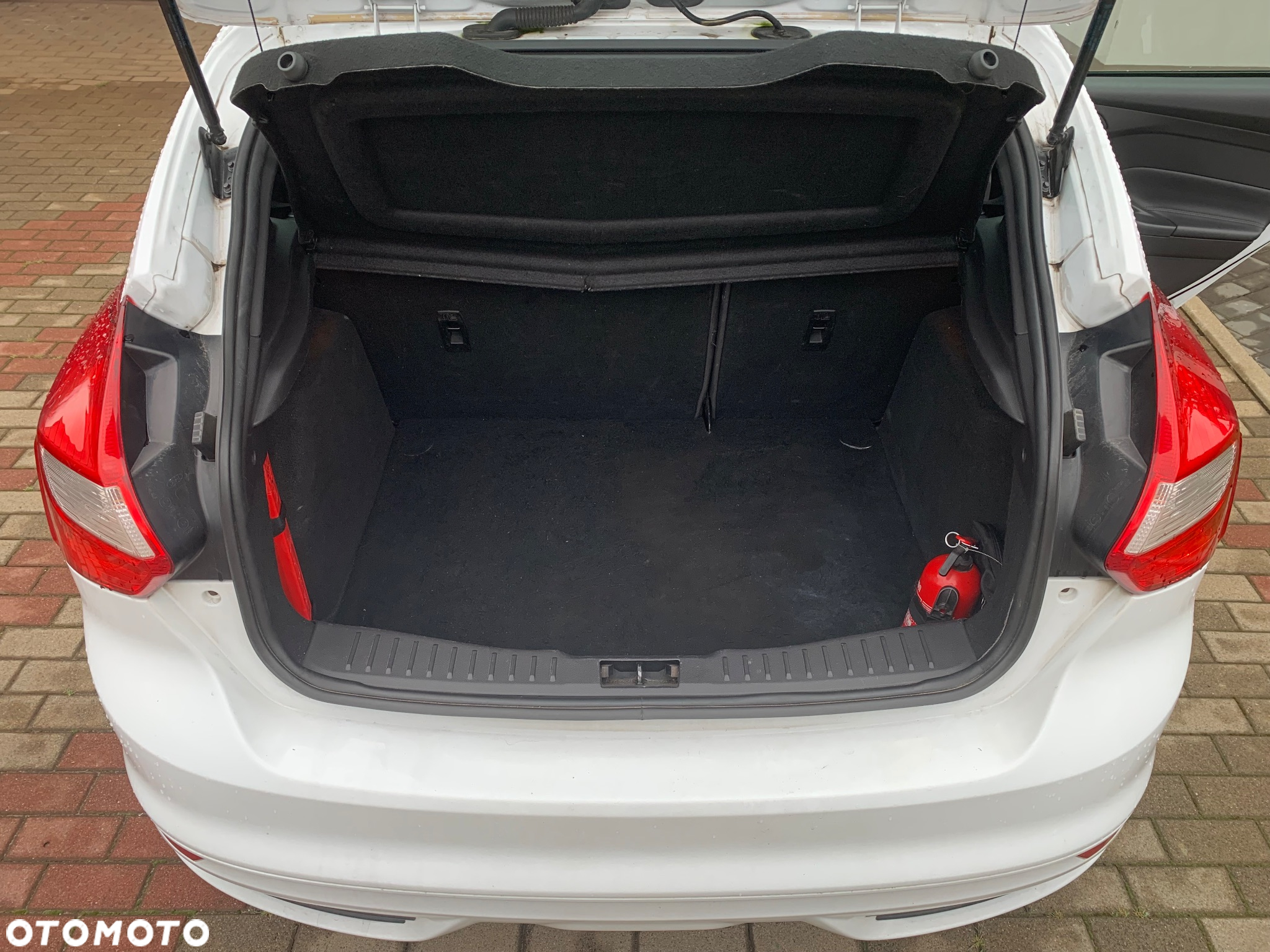 Ford Focus 2.0 EcoBoost ST - 13