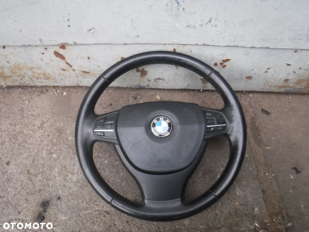 BMW F10 F11  kierownica multifunkcyjna skorzana ladna - 1