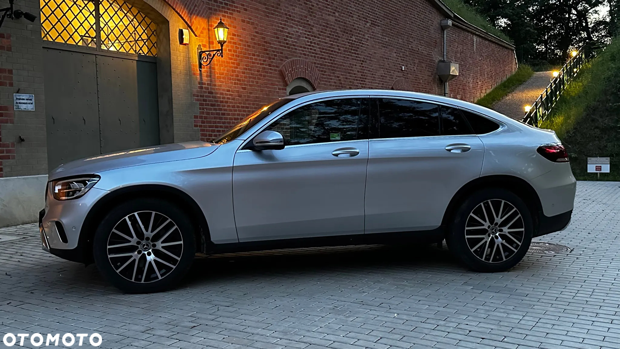Mercedes-Benz GLC - 4