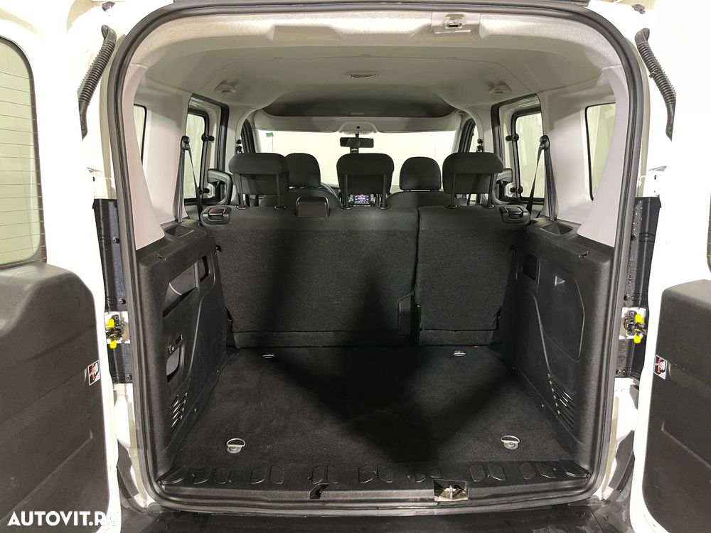 Fiat Doblo Combi 1.3 Mjet 95 CP Confort - 14