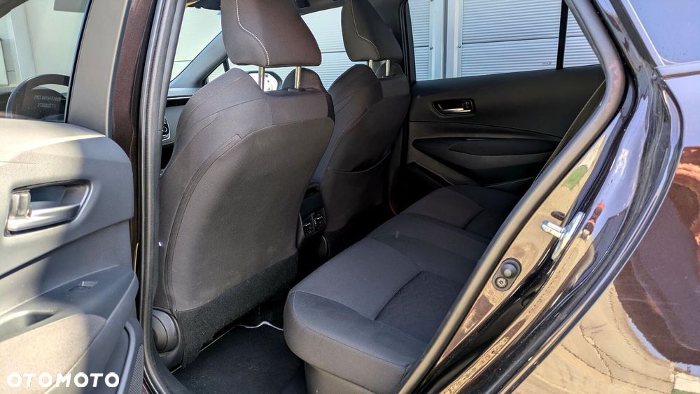 Toyota Corolla 1.8 Hybrid Comfort - 12