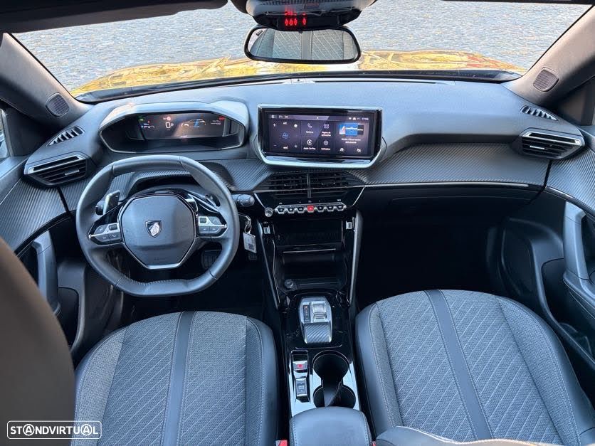 Peugeot 2008 1.2 Hybrid Allure e-DCS6 - 19