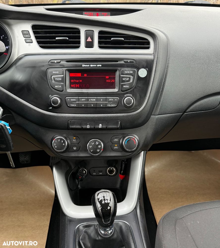 Kia Ceed Cee'd 1.4 DSL STAR - 19