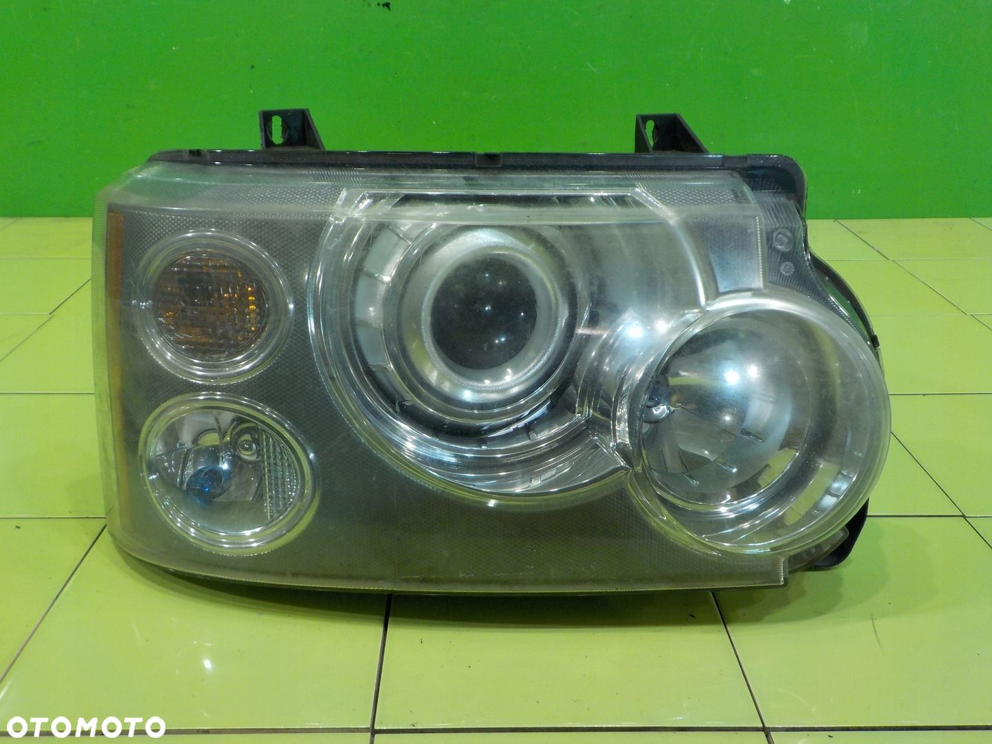 RANGE ROVER L322 3.6 TD V6 XENON lampa prawa przod - 1