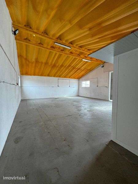 Alugo Armazém de 140m2 - Grande imagem: 5/8