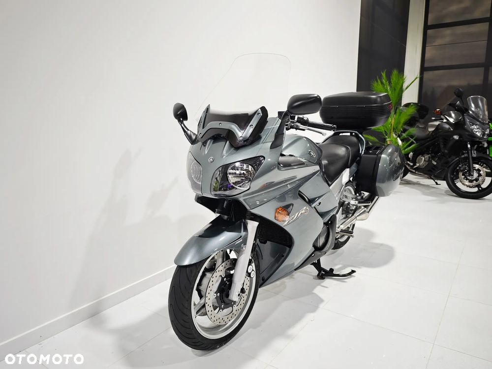Yamaha FJR - 4