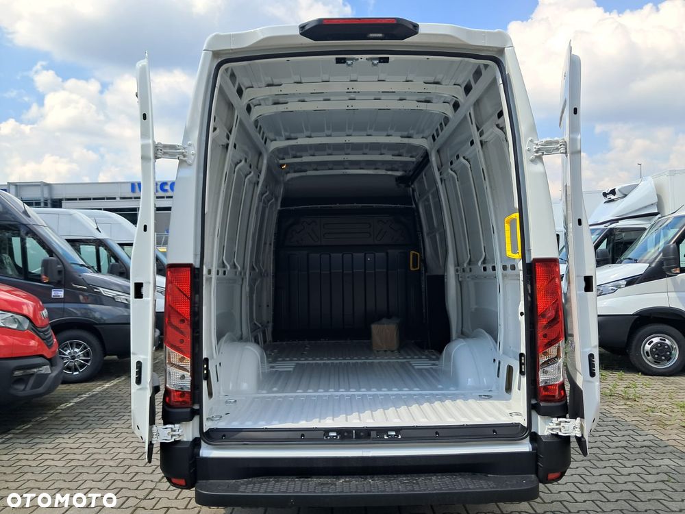 Iveco Daily 35S16BA8 V 12m3 dostępny od ręki - 19