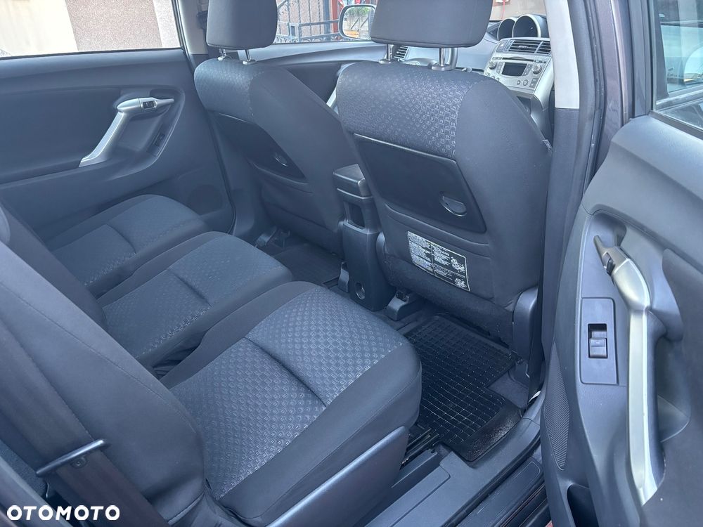 Toyota Verso 2.0 D-4D - 10