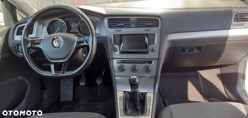 Volkswagen Golf 1.6 TDI Trendline - 8