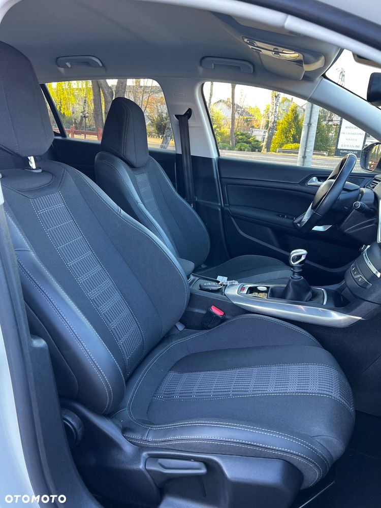 Peugeot 308 PureTech 130 Stop & Start Allure - 19