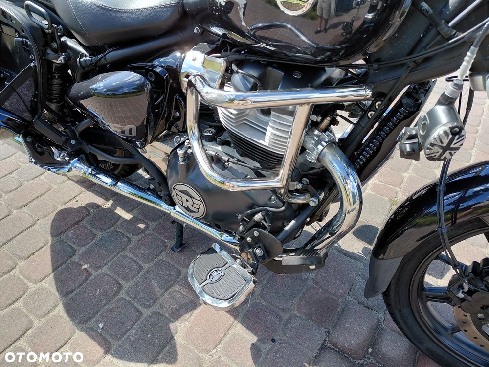 Royal Enfield Super Meteor - 9