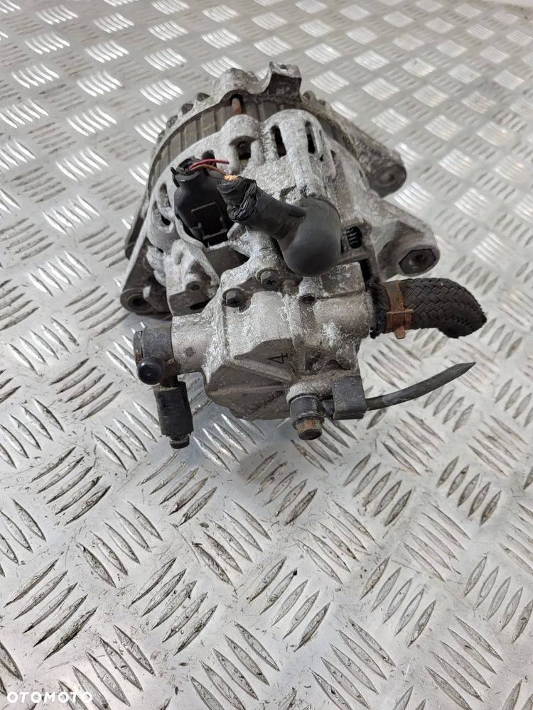 Kia Sorento I 2.5 Alternator Vacum - 3