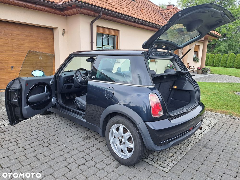 MINI ONE Seven - 24